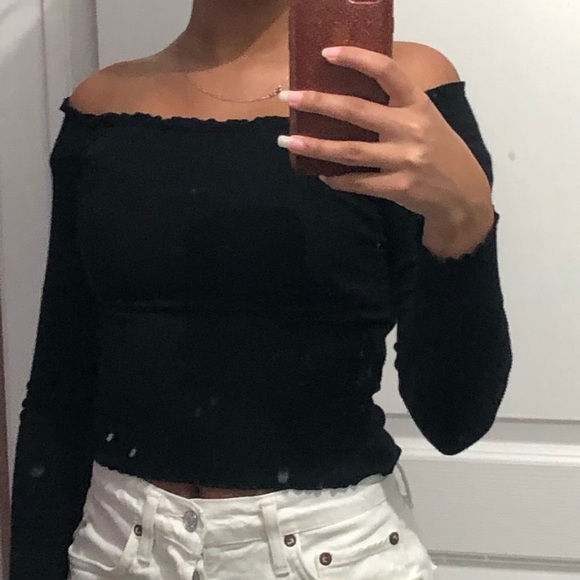 2 FOR $25 Off shoulder top - Picture 4 of 5